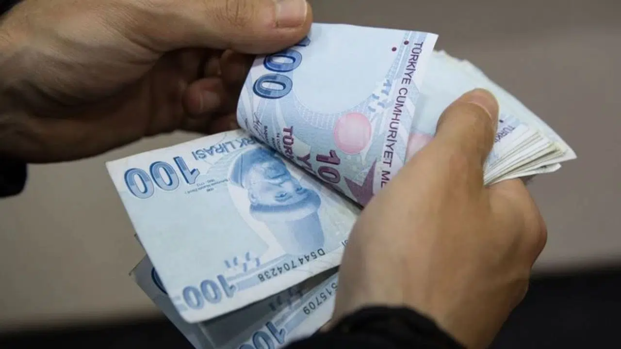 Memurlar için bayram ikramiyesi talebi gündemde: Sendikadan yeni çağrı