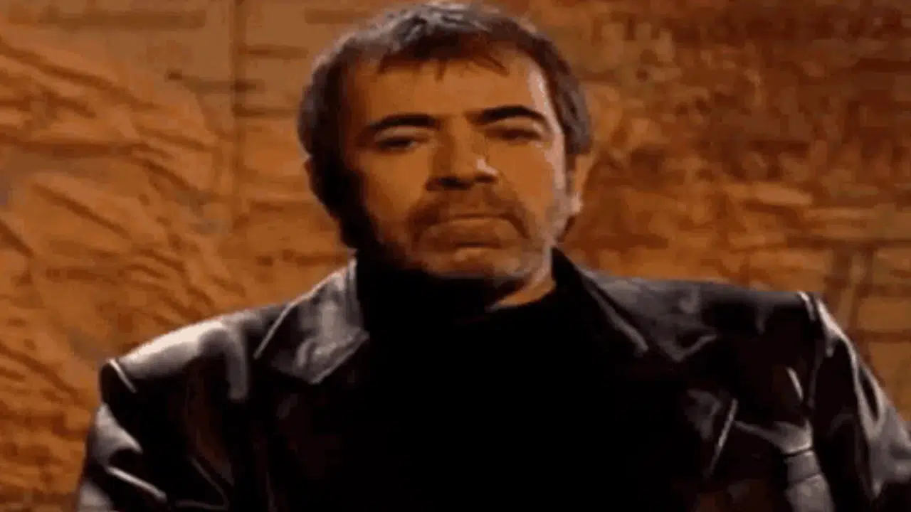 ASLAN AKBEY KİMDİR VE GERÇEK Mİ! Hiram Abas mı, derin devlet bağlantısı var mı?