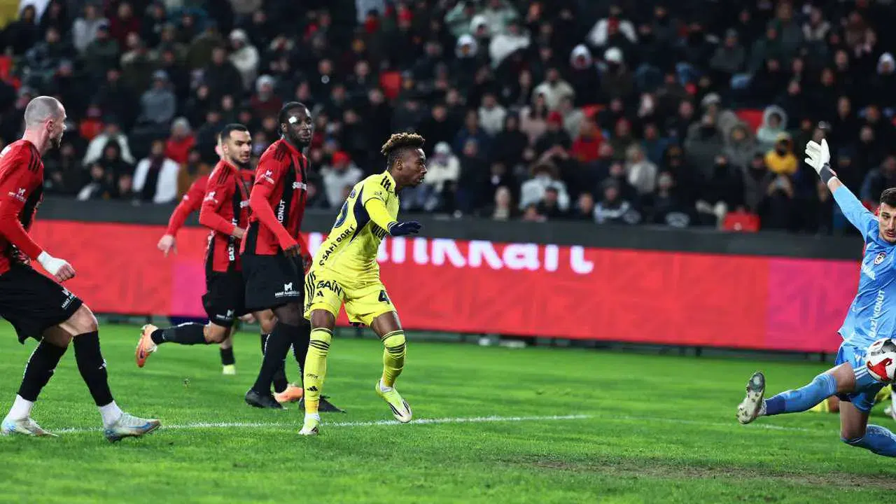 FENERBAHÇE GAZİANTEP FK MUHTEMEL 11'LER! Kimler sakat ve cezalı, eksik var mı?