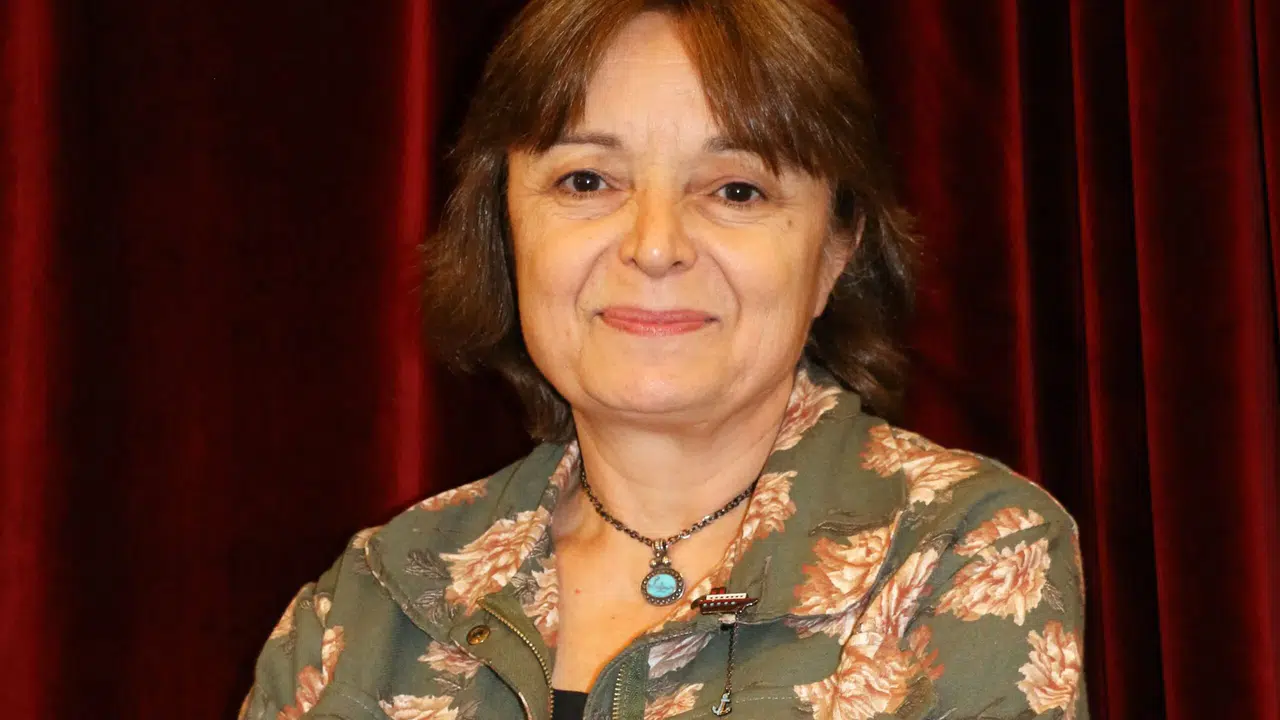 KOMŞUMUZ ÇOK ACAYİP KİTAP ÖZETİ! Kimin eseri, yazarı kimdir, konusu ve ana fikri nedir, ne anlatıyor ve PDF indirme linki var mı?