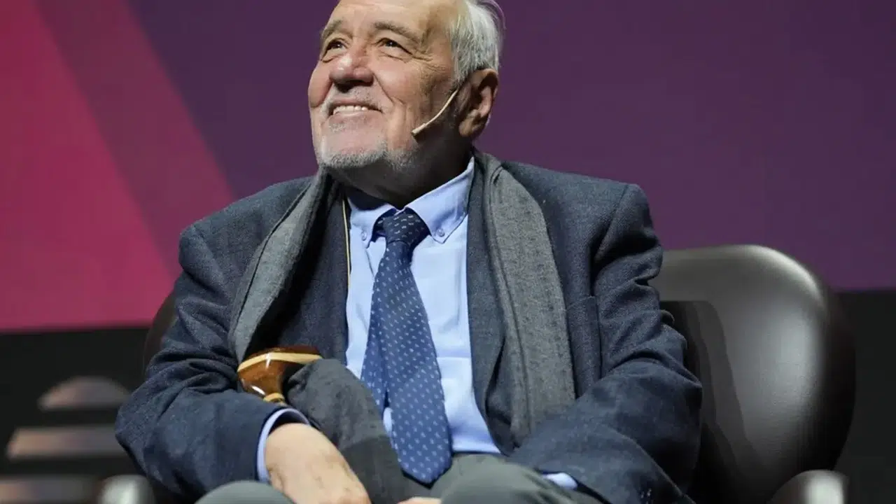 İlber Ortaylı'nın cenaze töreni nedeniyle İstanbul'da bazı yollar trafiğe kapatılacak! İşte alternatif güzergahlar