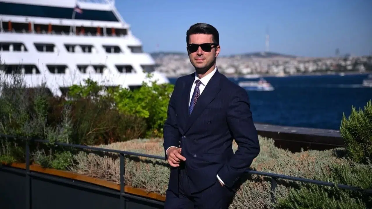 EMRAH ÇAKMAK EVLİ Mİ VE ÇOCUKLARI! Kimdir, Nereli, Kariyeri, İsrail'de Gözaltına Alınma Sebebi, Serbest mi?