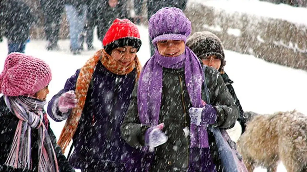 4 MART 2026 TRABZON’DA OKULLAR TATİL Mİ? Meteoroloji kar yağışı uyarısı sonrası Valilikten açıklama geldi mi?