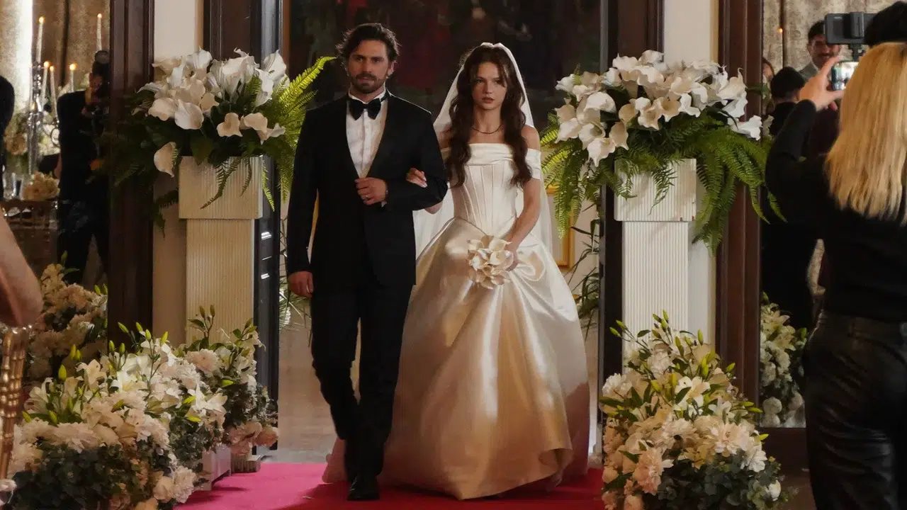 AYNI YAĞMUR ALTINDA SON BÖLÜM İZLE! 4. bölüm ATV canlı yayın linki ve izleme saati