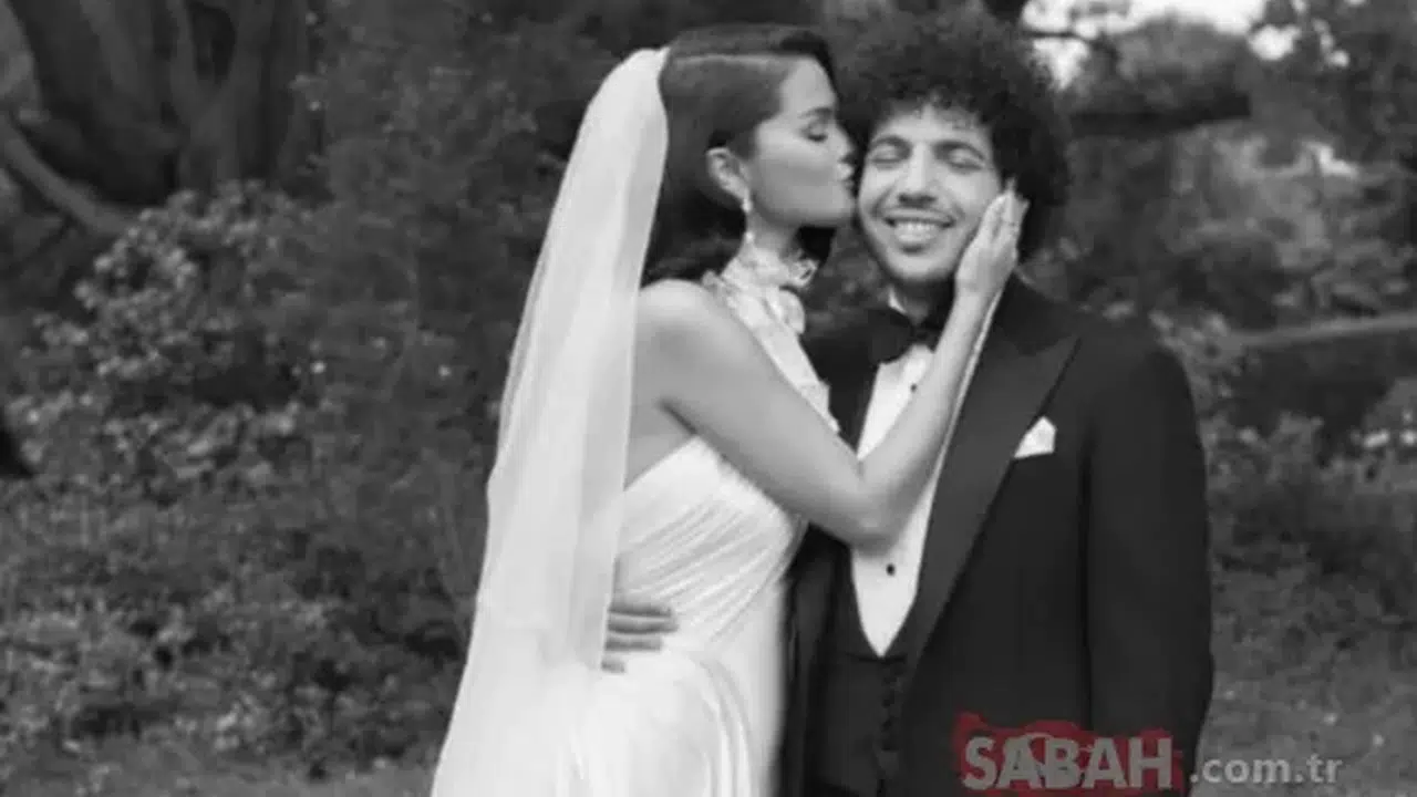 Selena Gomez’den Podcastte Olay Hareket! Benny Blanco’nun Ayaklarını Öptü