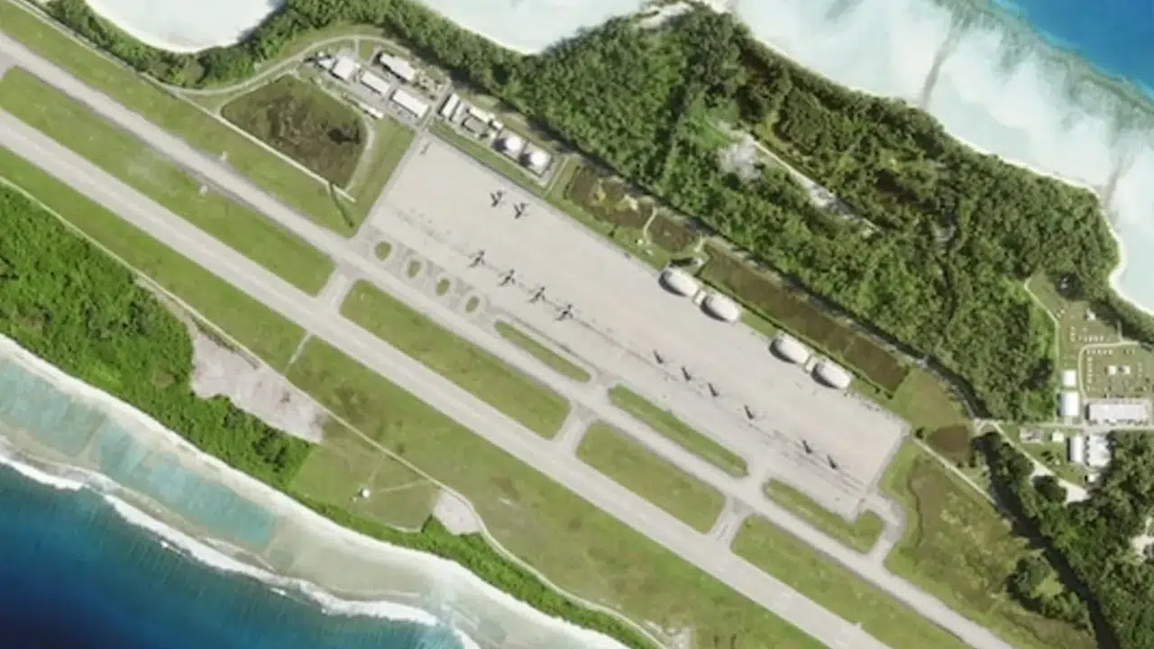 DİEGO GARCİ ÜSSÜ HANGİ ÜLKEDE, NEREDE? Kim yönetiyor, neden askeri üs var, önemi ne?