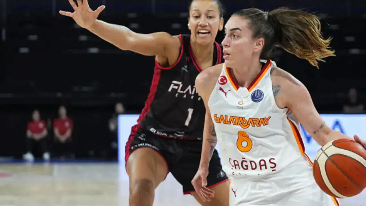 Galatasaray’ın Kaptanı Yamaner, Dünya Kupası Elemelerinde Sakatlandı