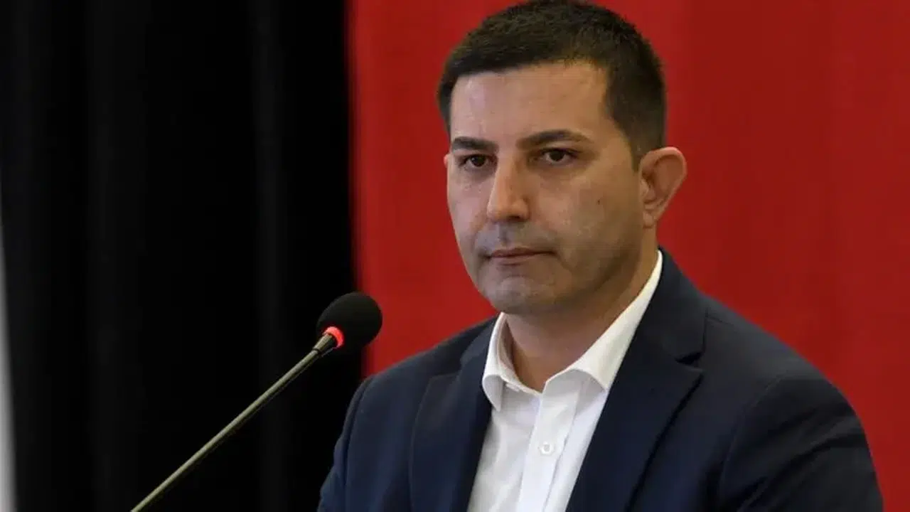 Kuşadası’nda Büyük Operasyon! Belediye Başkanı Ömer Günel Adliyeye Sevk Edildi