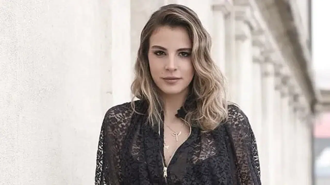 ASLIŞAH ALKOÇLAR SEVGİLİSİ KİM, EVLİ Mİ? Hülya Koçyiğit'in torunu kimdir, kaç yaşında, nereli?