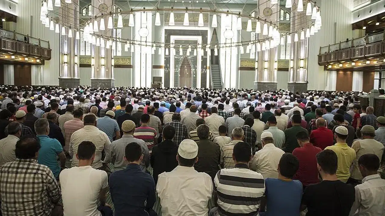 8 REKAT NAMAZ NASIL KILINIR? Teheccüd Namazı Nedir, Ne Zaman Kılınır, Faziletleri Nelerdir?