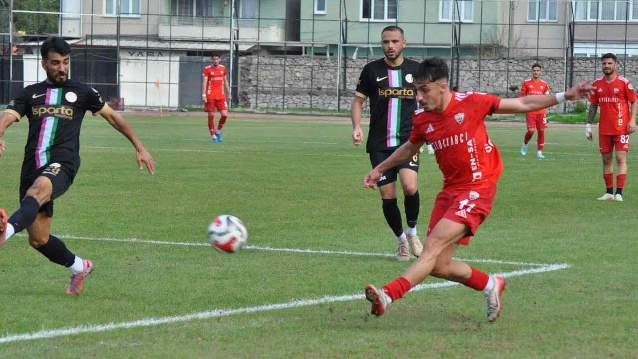 ISPARTA 32 SPOR - SOMASPOR CANLI İZLE! Saat kaçta, hangi statta, puan tablosunu nasıl etkileyecek?