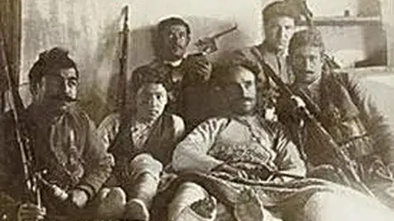 KOÇGİRİ BAŞLADI HARBA SÖZLERİ! Kime ait ve hangi yörenin türküsü?