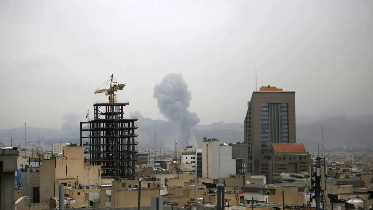 Patlamalar Tahran’ı vurdu, İsrail’den yeni saldırı!