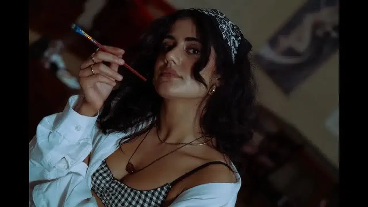 AYESHA MADON KİMDİR, KAÇ YAŞINDA, NERELİ? Evli mi, sevgilisi var mı ve hangi dizi-filmlerde oynadı?