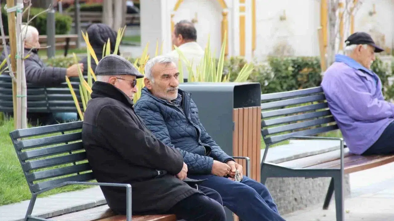 EMEKLİYE ÖTV İNDİRİMİ KABUL EDİLİD Mİ! Yasa çıktı mı, meclisten geçti mi?