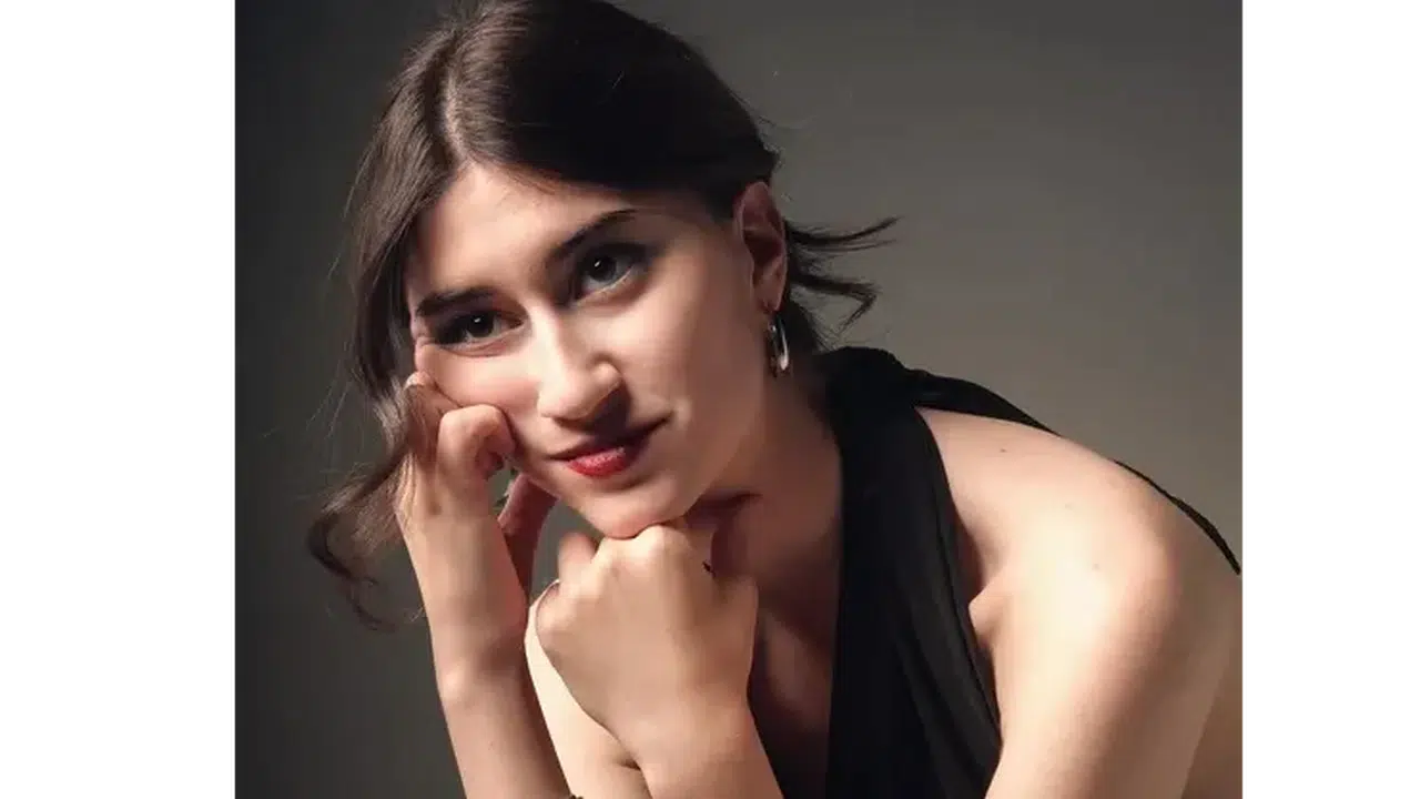 ZEYNO KARADAĞLI KAÇ YAŞINDA! Babası Tamer Karadağlı’ya mı yoksa annesi Arzu Balkan’a mı benziyor?