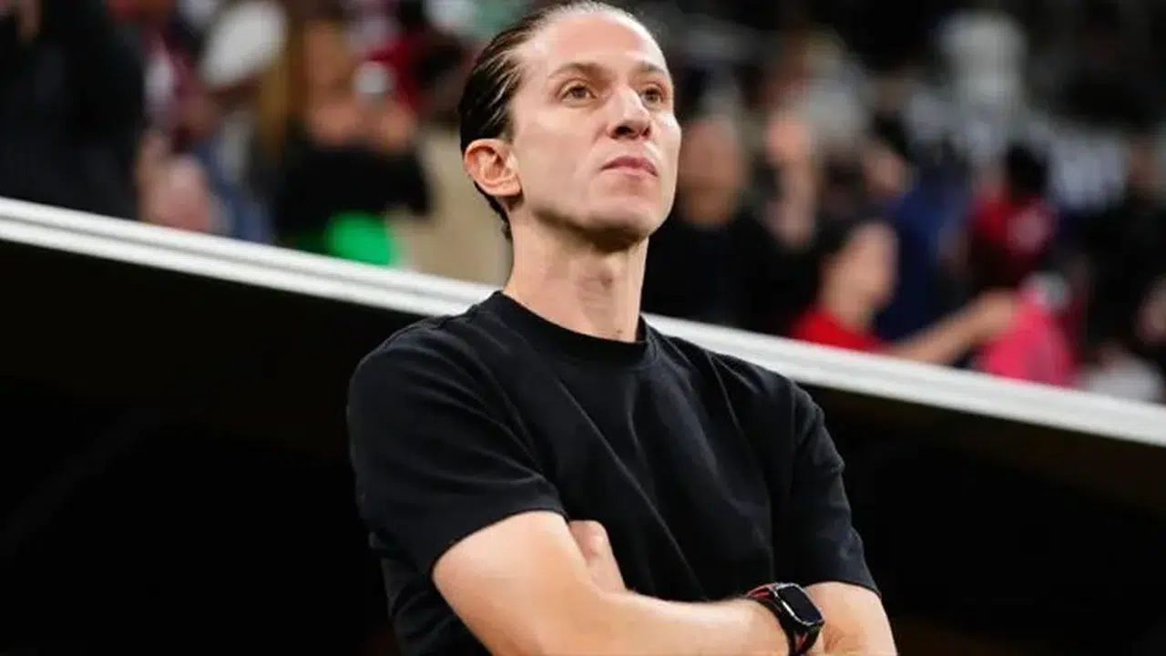 Filipe Luís Flamengo’dan neden kovuldu?