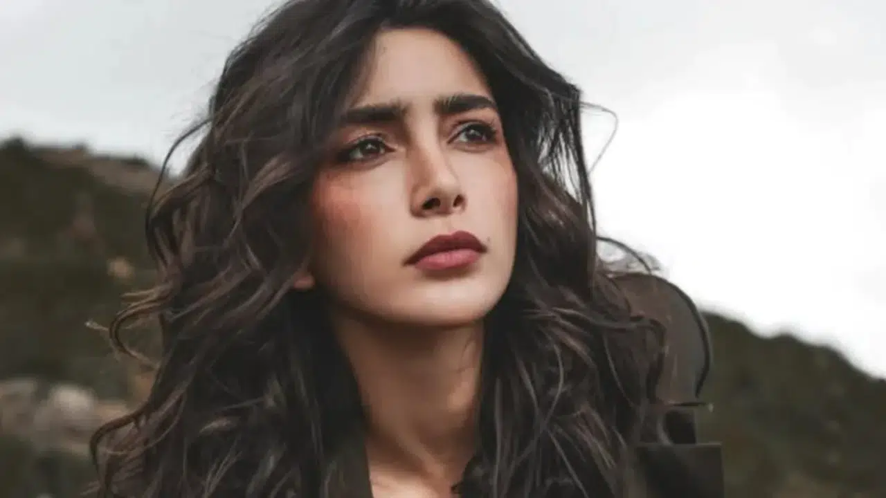 UZAK ŞEHİR MÜJGAN'IN GERÇEK İSMİ NE! İpek Arkan kim, kaç yaşında, aslen nereli, hangi dizilerde oynadı?