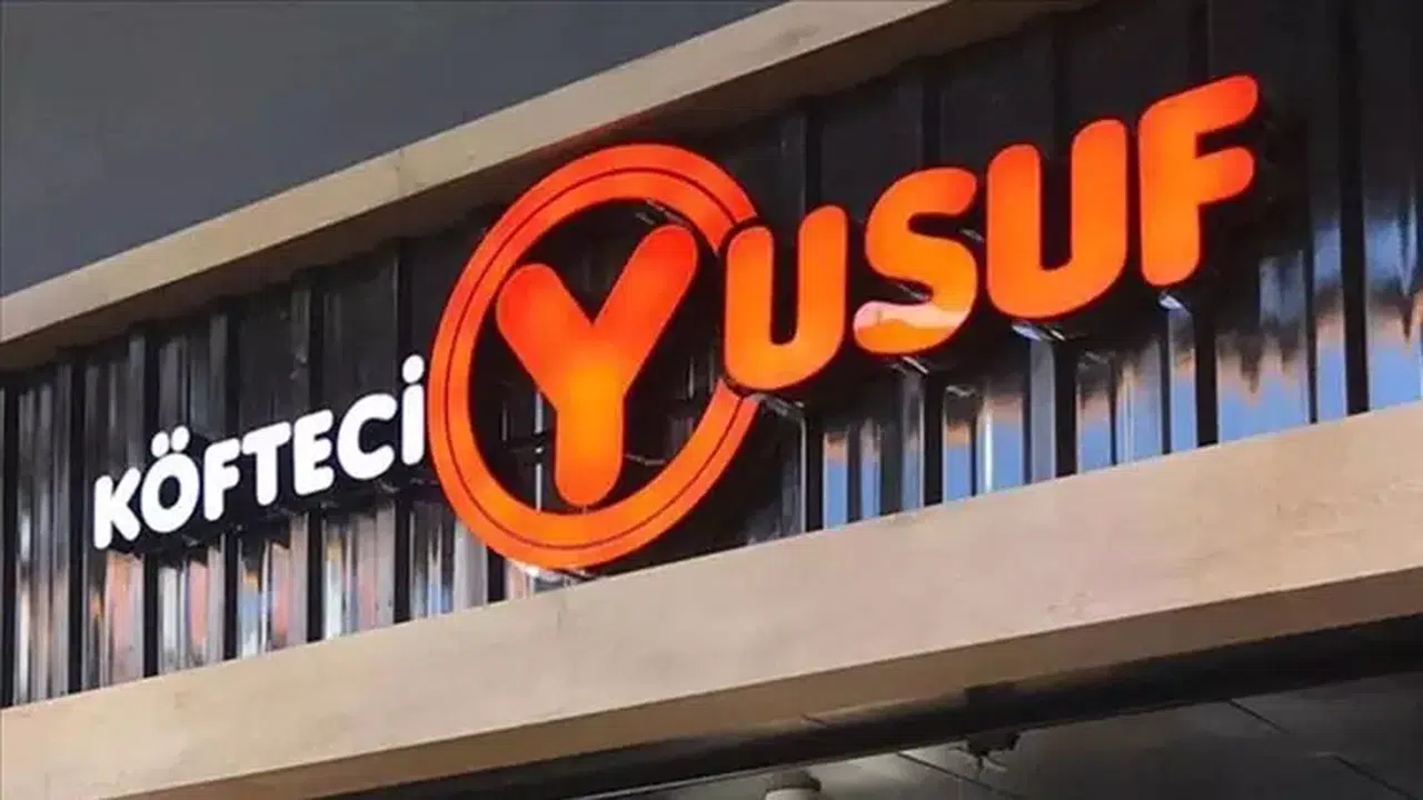 KÖFTECİ YUSUF KAPANMA SAATİ KAÇ? Kaçta Açılıyor, Hafta Sonu ve AVM Şubeleri Çalışma Saatleri Ne?