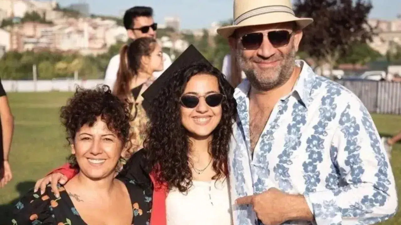 Gülenay Çoruh kimdir, kaç yaşında, nereli, evli mi, mesleği ne, ne iş yapıyor, annesi kim, oyuncu olacak mı, ilgi alanları neler?