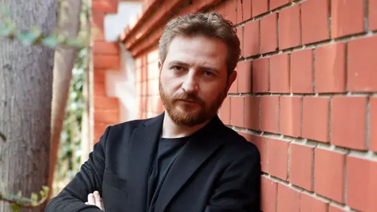 YÖNETMEN ÇAĞRI BAYRAK KİM? Erkenci Kuş ve Baba dizilerinin yönetmeni hakkında merak edilenler...