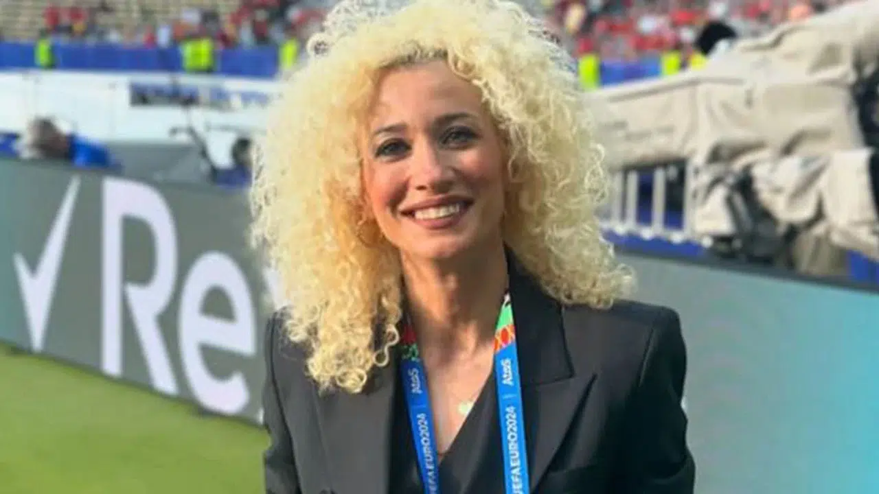 CEYLA BÜYÜKUZUN NERELİ! Kaç Yaşında, Evli mi, Eşi Kim, Nereli, Saçları Gerçek Mi?