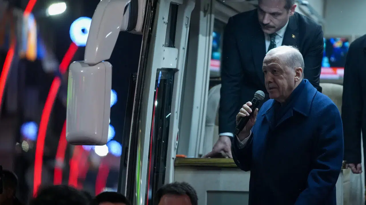 Cumhurbaşkanı Erdoğan memleketi Rize'de vatandaşlarla buluştu