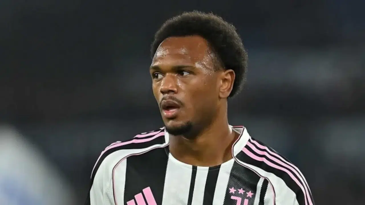 LOIS OPENDA KİM? Kaç yaşında, hangi takımlarda oynadı, Fenerbahçe’ye geliyor mu, Juventus’ta neden başarısız oldu?