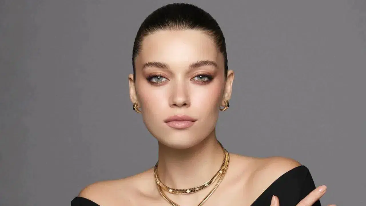 Afra Saraçoğlu’na Mert Ramazan Demir Sorusu! Kahkahalarla Kaçtı