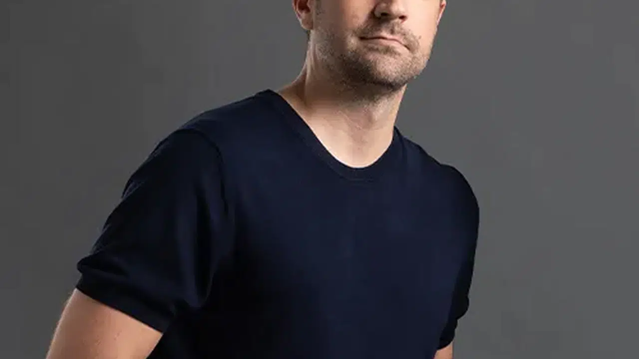 ÇAĞLAR ERTUGRUL BOYU KAÇ? Aslen nereli, İzmirli mi?