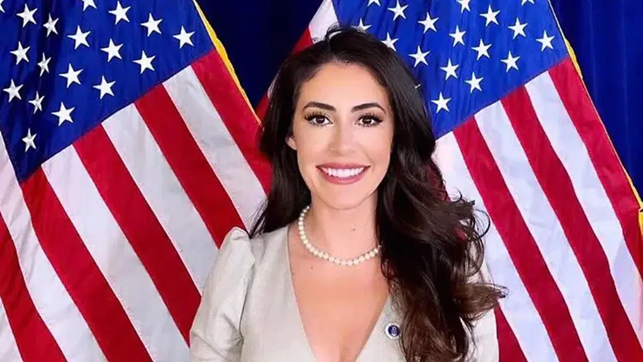 ANNA PAULİNA LUNA KİMDİR! ABD Temsilciler Meclisi Üyesi Luna Nereli, Kaç Yaşında?