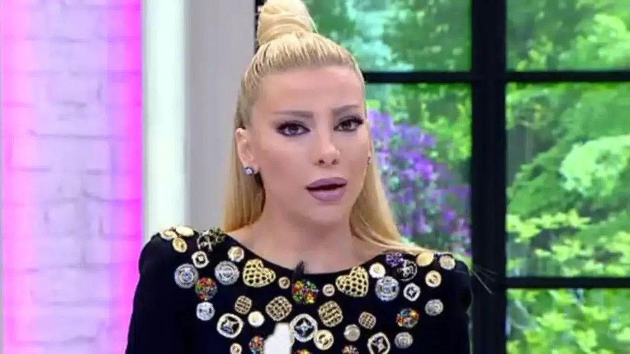 GÜLŞAH SARACOĞLU KAÇ YAŞINDA! Ünlü Modacının Hayatı ve Kariyeri