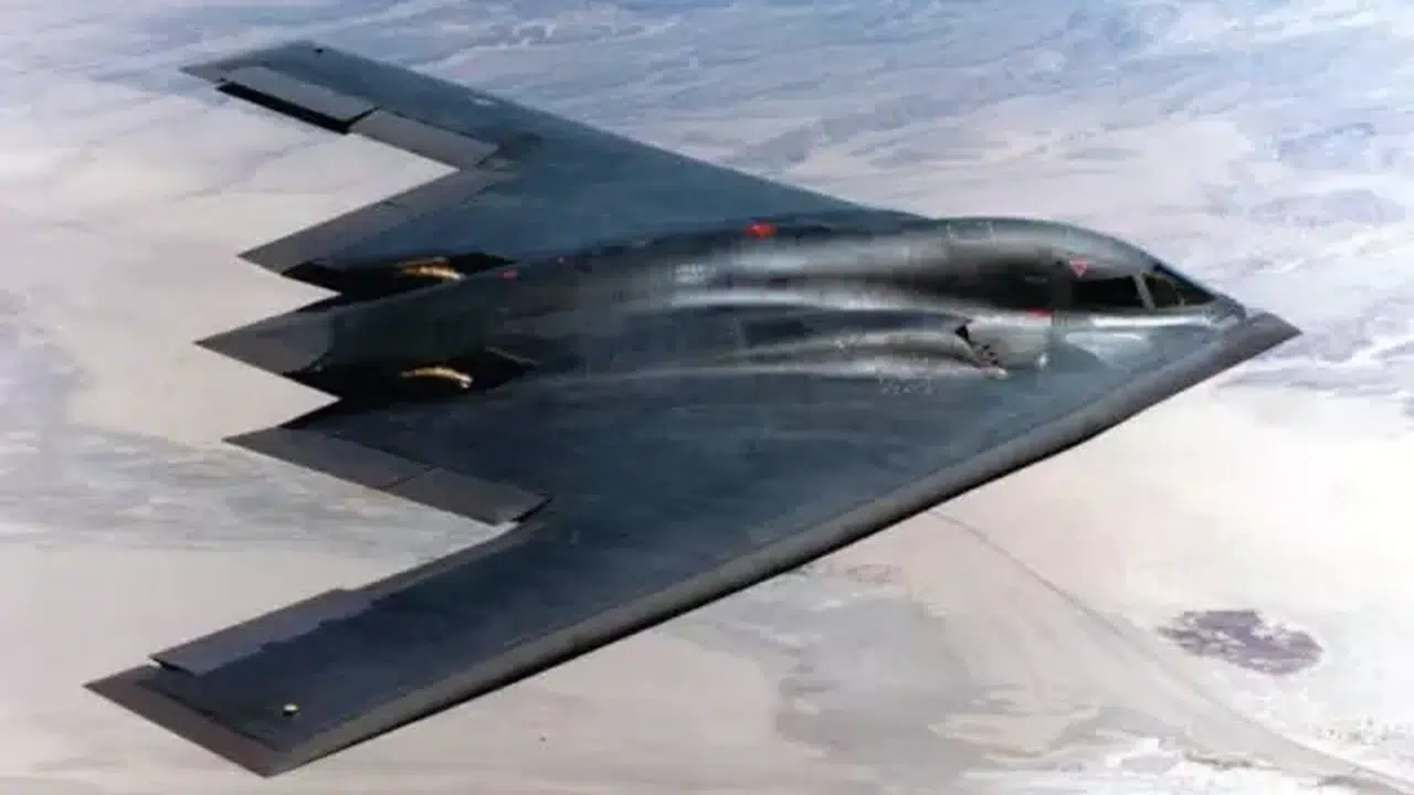 ABD’nin Gizli Silahı B-2 Spirit, İran’ın Balistik Füzelerini Hedef Aldı