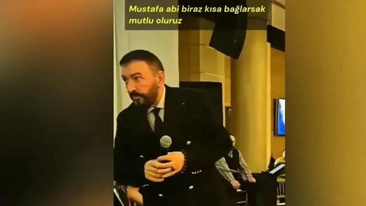 'Şarkıyı Kısa Tut' Sözü Mustafa Topaloğlu’nu Çileden Çıkardı