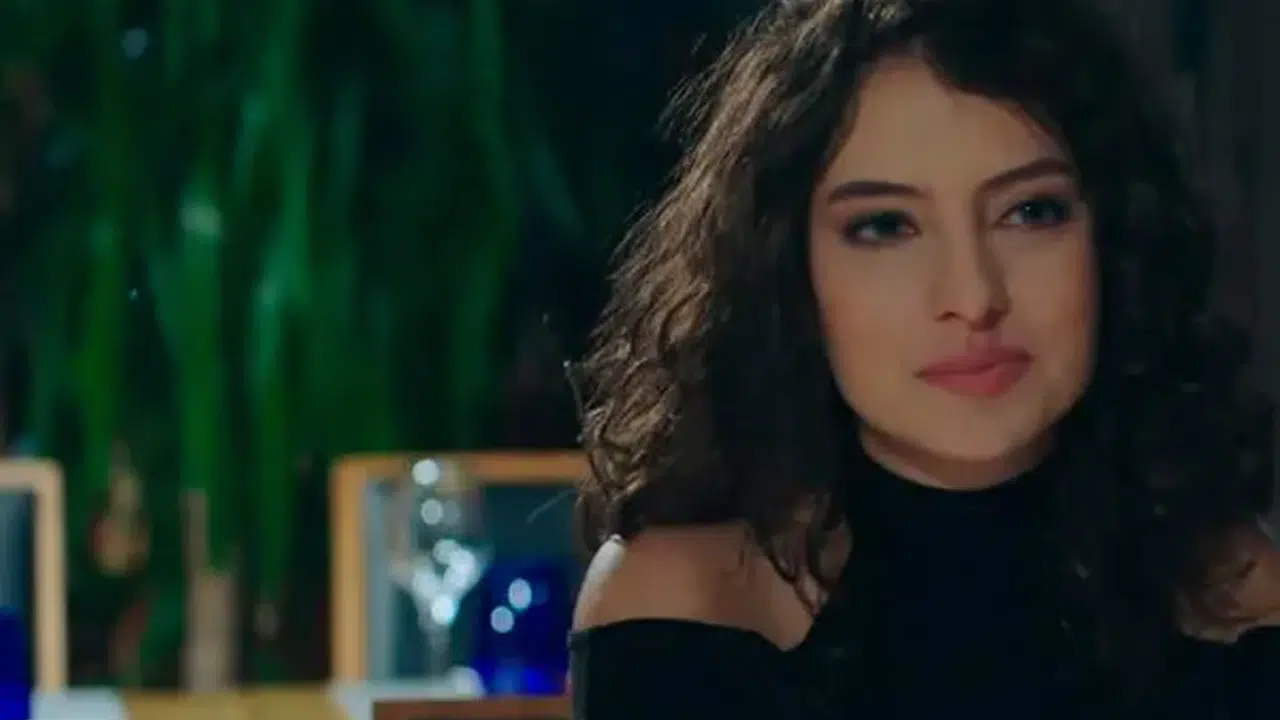 RÜYA HELİN DEMİRBULUT KİMDİR VE HAYATI! Yaşı kaç, aslen nereli, oynadığı diziler?