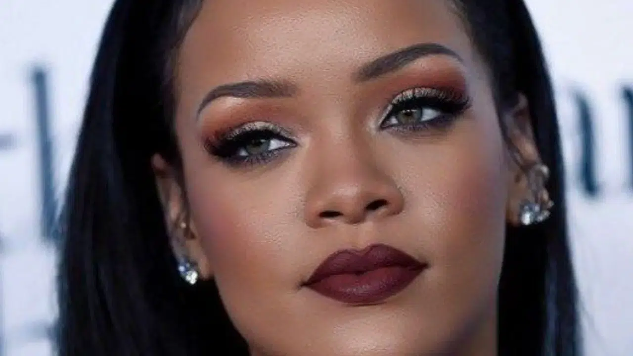 RİHANNA ÖLDÜRÜLDÜ MÜ!  Hayatta mı, sağlık durumu nasıl, evine kim ateş açtı?