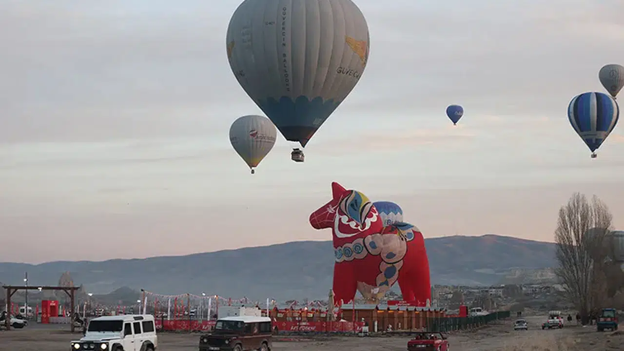 Kapadokya’da Bayram Rekoru: Ziyaretçi Akını Turizmi Şahlandırdı!