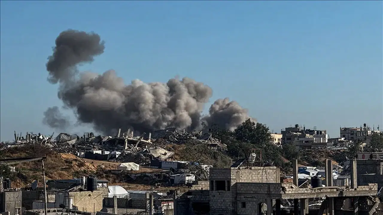 İşgalci İsrail'in Gazze Şeridi'ne düzenlediği saldırıda 6 Filistinli hayatını kaybetti