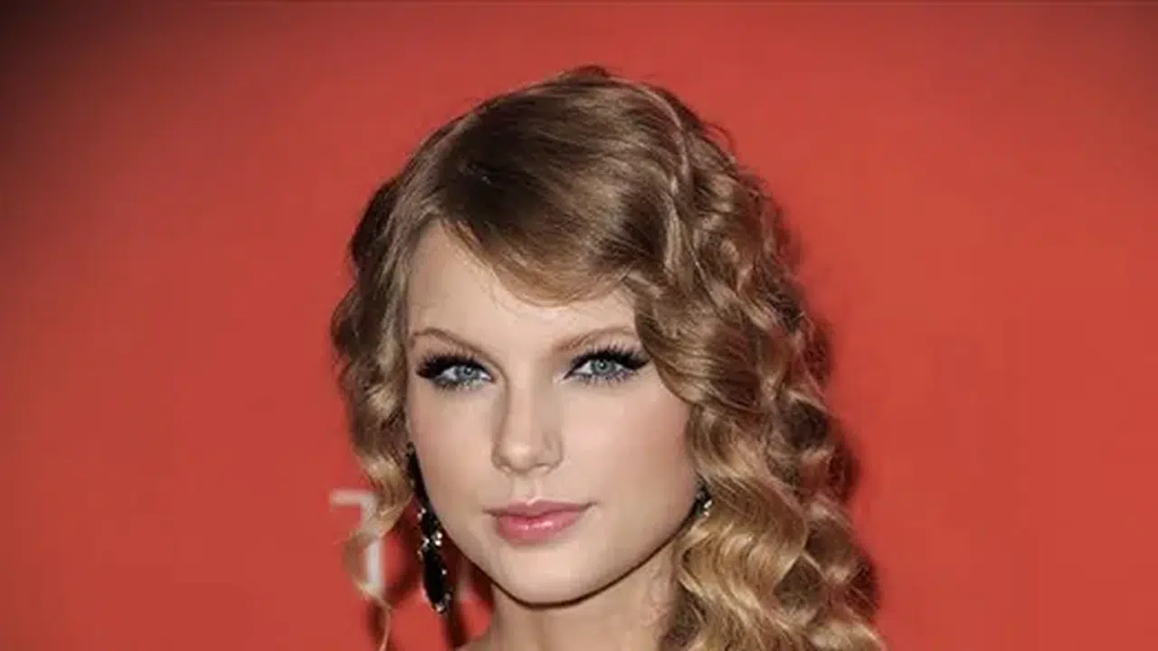 TAYLOR SWİFT SERVETİ (2026)! Güncel mal varlığı ne kadar?