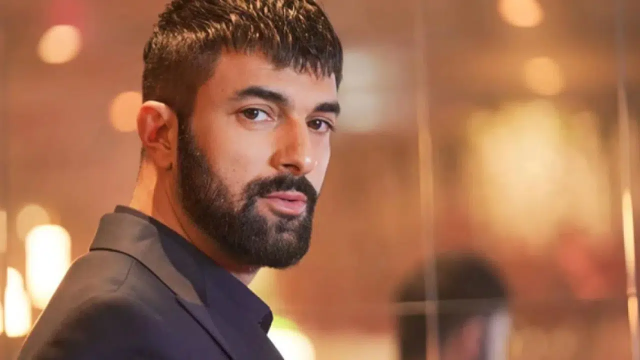 Engin Akyürek boyu kaç, kilosu ne, kaç yaşında, nereli ve evli mi?