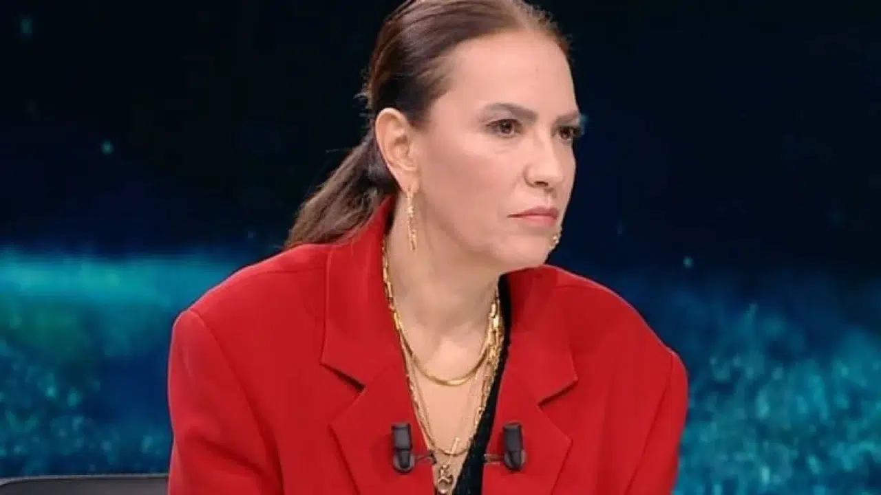 Yeşim Salkım’dan Alkoçlar’a Olay Soru 'Burada Kazanıp Orada mı Harcıyorsunuz?'