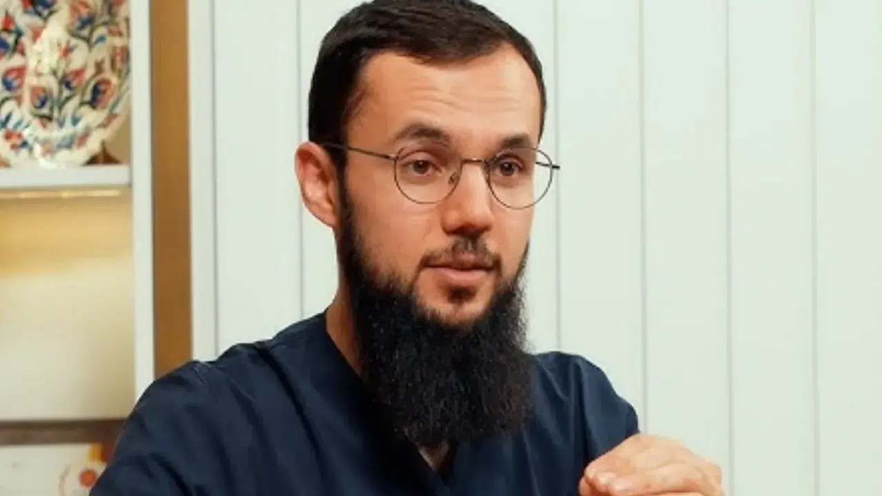 HALİT FURKAN SARI KİMDİR! Hangi alanda uzman, kaç yaşında, nerede muayenehanesi var?