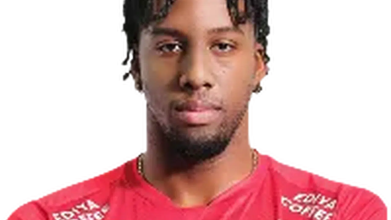 Ne Türkiye’ye Girebildi Ne İran’a Dönebildi! Luis Estrada Kapıköy’de Zor Anlar Yaşadı