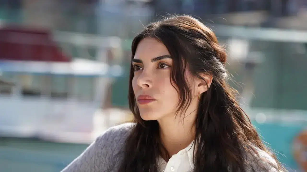 TAŞACAK BU DENİZ 21. BÖLÜMDE HİCRAN ÖLECEK Mİ? Esme neden bıçakladı, diziden ayrılık mı geliyor?