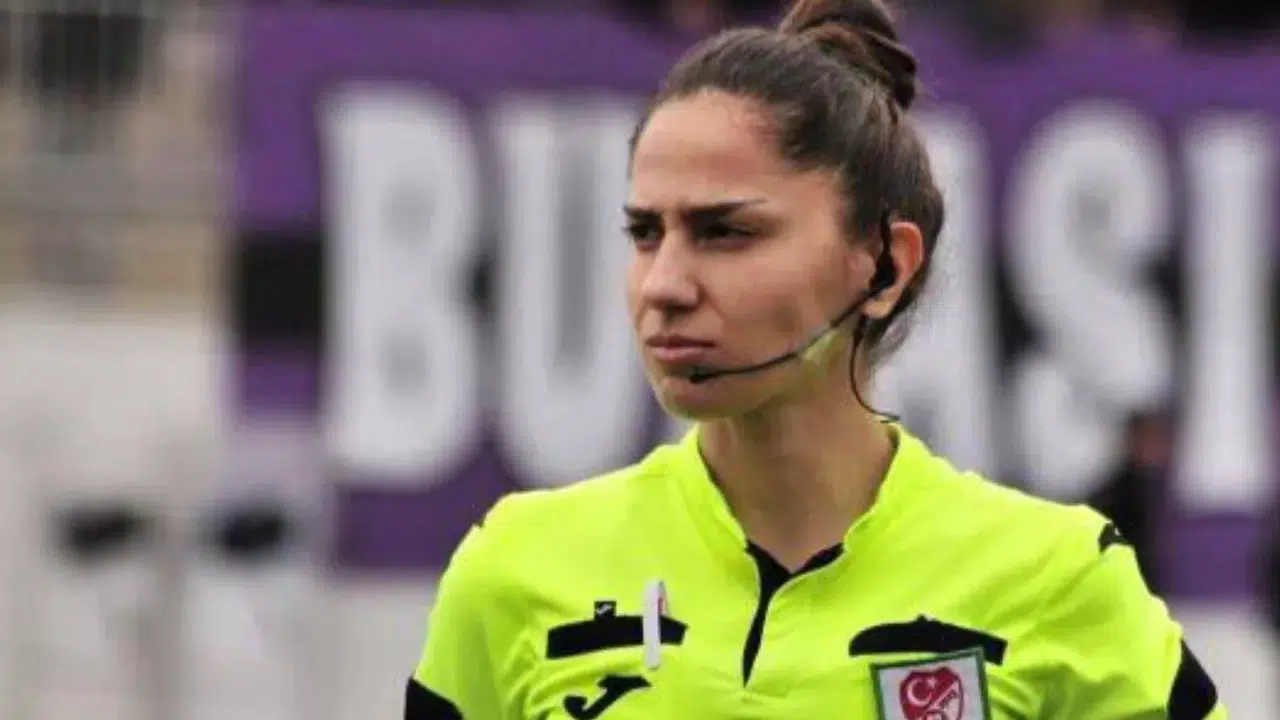 ASEN ALBAYRAK KİMDİR? Kaç yaşında, nereli, hangi liglerde görev aldı ve Göztepe Alanyaspor maçını mı yönetecek?