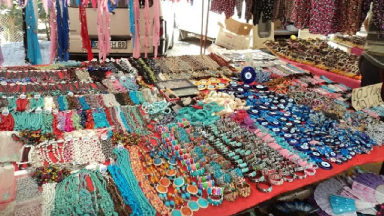 Bakırköy Pazarı nerede, bugün açık mı, pazar günleri ne zaman, metro ile ulaşım nasıl?