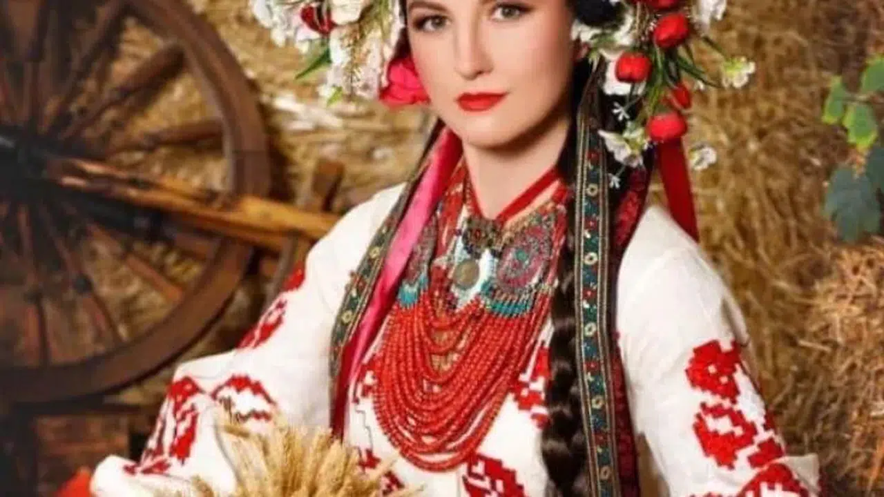 UMMAN BÜYÜKELÇİSİ OLGA SELYKH KİM? Görevleri neler, iftarda ne giyindi?