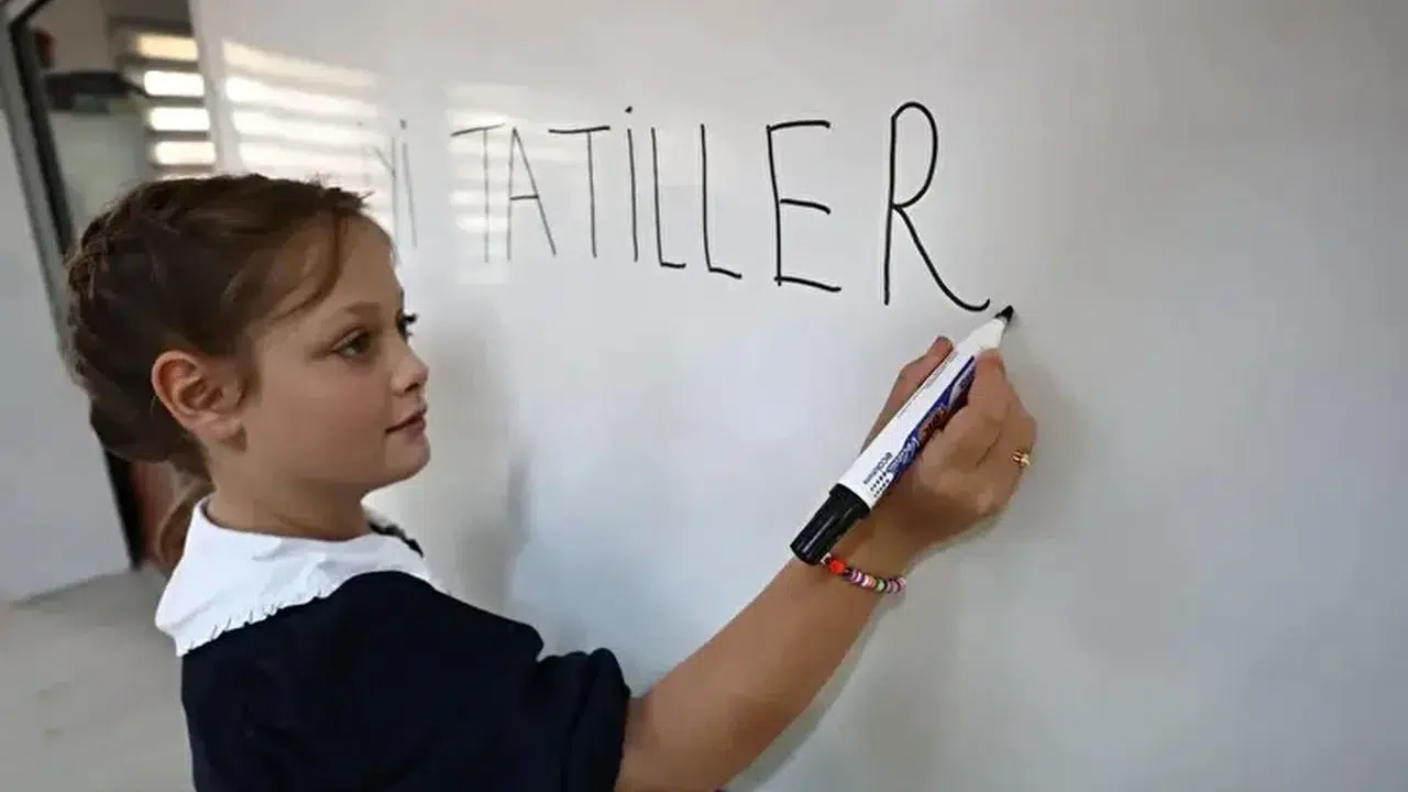 13 MART CUMA OKULLAR AÇIK MI!  Yoklama Alınacak Mı ve Dersler İşlenecek Mi?