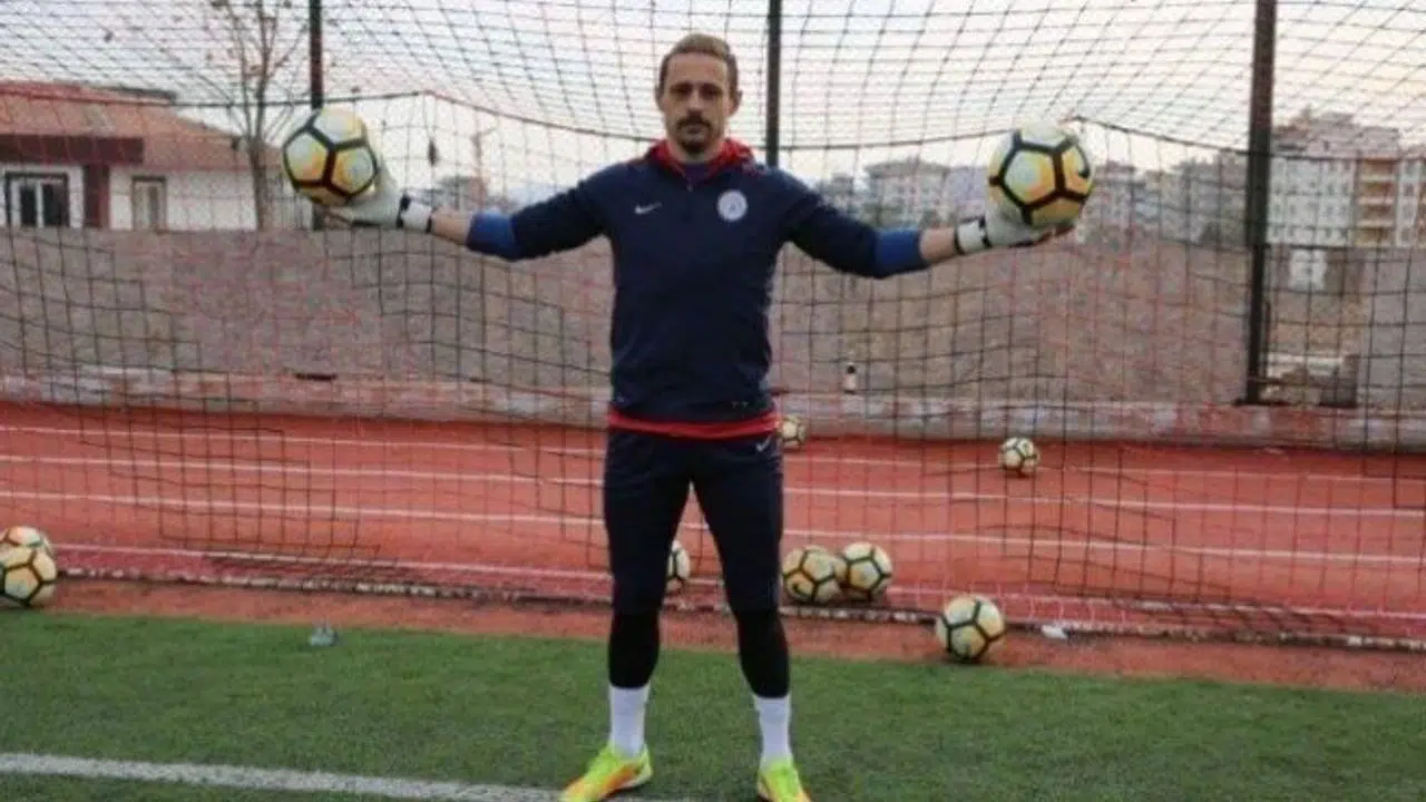 DOĞAN CANKURTARAN KİMDİR VE HAYATI! Aslen nereli, yaşı kaç, hangi takımda?