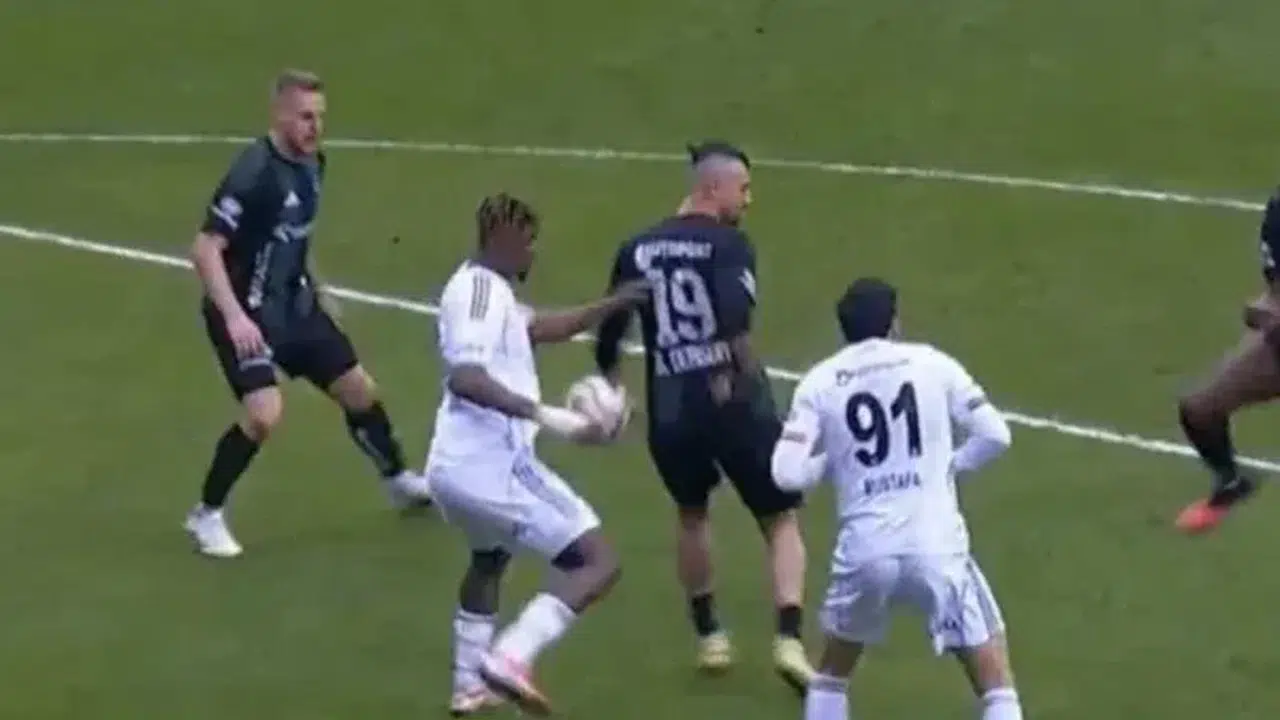 Beşiktaş Kazandı, Hakem Kararları Masaya Yatırıldı!